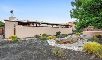 325 Braught Ln, Bosque Farms, NM 87068