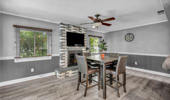 150 Greenbriar Dr, Aurora, OH 44202