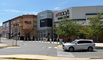9908 DICKENS Ave, Bethesda, MD 20814