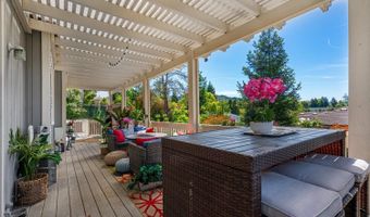 1416 Nighthawk Dr, Santa Rosa, CA 95409