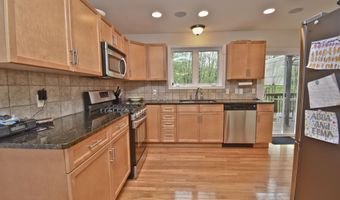 72 Chickadee Ln, Albrightsville, PA 18210
