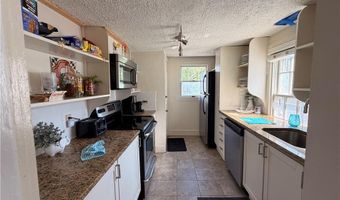 25 Marsh St, Newport, RI 02840