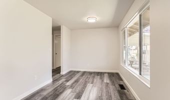 16305 SE STERLING Cir, Milwaukie, OR 97267