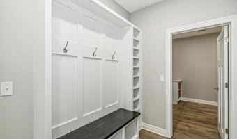 312 W Boxthorn Dr, Andover, KS 67002