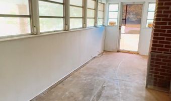 810 S Commerce St, Aulander, NC 27805