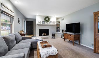 111 Hurstland Dr, Bardstown, KY 40004