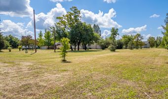17055 Palm Ave, Anderson, CA 96007