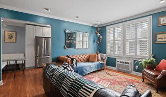 906 S WASHINGTON St 311, Alexandria, VA 22314