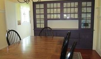 79 Green Ln, Jamestown, RI 02835