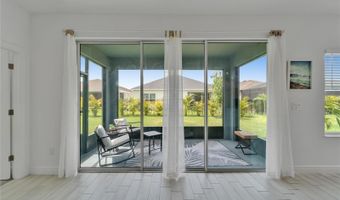 5415 LIMELIGHT Dr, Apollo Beach, FL 33572