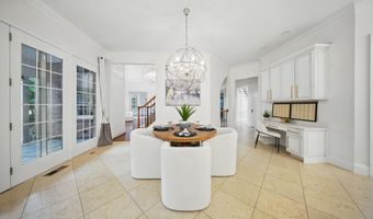 43582 OLD KINDERHOOK Dr, Ashburn, VA 20147