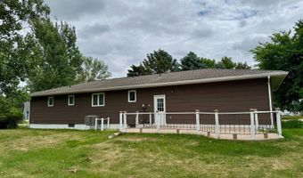 322 S 2nd St, Ashton, SD 57424