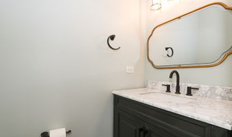 1321 Ivy Ln, Algonquin, IL 60102