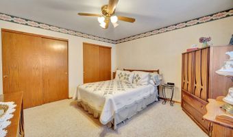 12132 S James Dr, Alsip, IL 60803