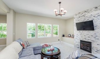 372 Foxboro Cir, Avon, IN 46123