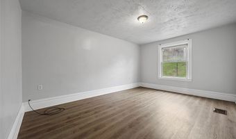 2648 S 18th St, Airville, PA 15210