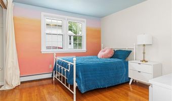 112 Edgewood Blvd, Cranston, RI 02905