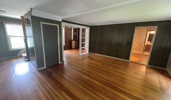 2 Sherwood St, Branford, CT 06405