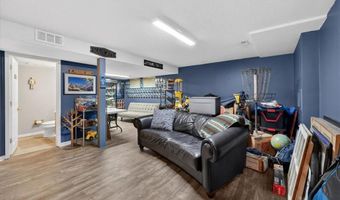 1457 Greenfield Crossing Ct, Ballwin, MO 63021