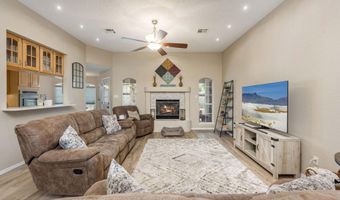 2639 Oakmont Dr, Alamogordo, NM 88310