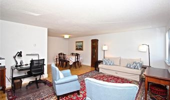 66 Girard Ave 312, Newport, RI 02840