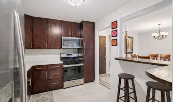 3300 N Carriageway Dr 309, Arlington Heights, IL 60004