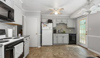 1425 HIGH OAK Dr, Anniston, AL 36206