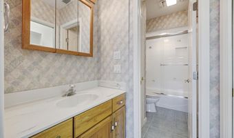 2332 FIDDLERS Ln, Atlantic Beach, FL 32233