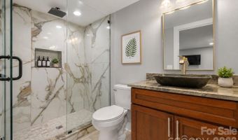 549 Clubhouse Dr, Banner Elk, NC 28604