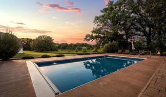 25551 885th Ave, Austin, MN 55912