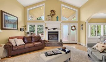 3770 Autumnwood Dr, Ammon, ID 83406
