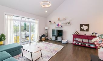2544 Oxford Cir, Ann Arbor, MI 48103