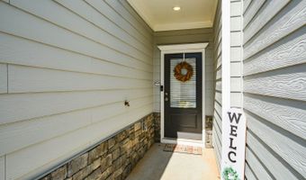 2610 Ravencliff Rd, Austell, GA 30168