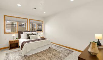 1121 S CLINTON St, Baltimore, MD 21224