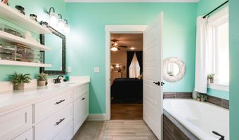 6096 Meridian Dr, Alexander, AR 72002