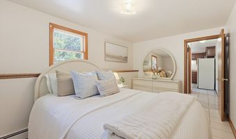 5 Nelson St, Attleboro, MA 02703