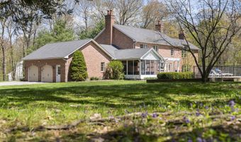 16 Cider Mill Rd, Burlington, CT 06013