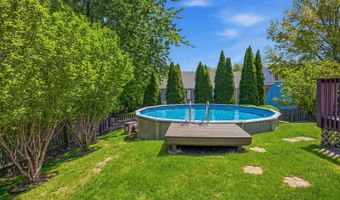 811 Westbury Dr, Algonquin, IL 60102