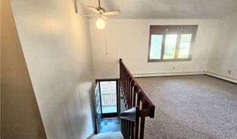 3 Lakeview Dr, Narragansett, RI 02882