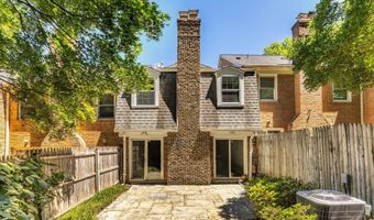 8 SANGAMORE Ct, Bethesda, MD 20816