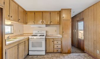 587 Harbor Dr, Bullhead City, AZ 86442