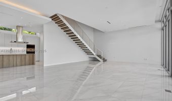 3750 Yacht Club Dr TH5, Aventura, FL 33180