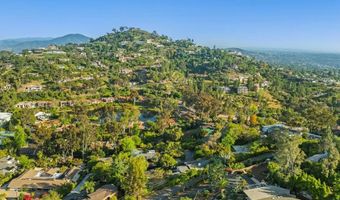 9835 Edgelake Dr, La Mesa, CA 91941