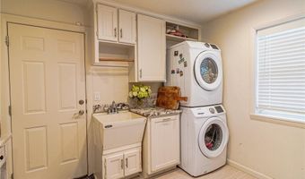 12136 Bedrock Ln, Bentonville, AR 72712