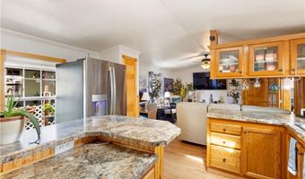 63 East Dr, East Providence, RI 02916