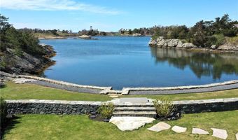 294 Ocean Ave, Newport, RI 02840