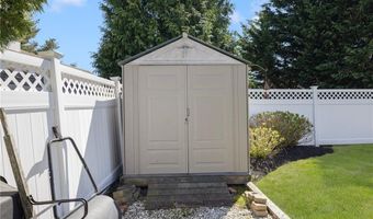 289 Oliphant Ln, Middletown, RI 02842