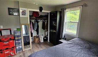 68 North Rd, Burrillville, RI 02859