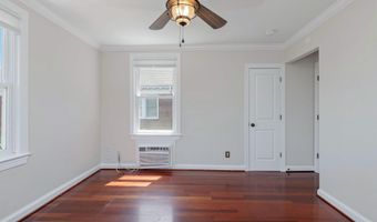 922 S WASHINGTON St 311, Alexandria, VA 22314