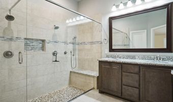 104 Gateway Dr, Alvarado, TX 76009